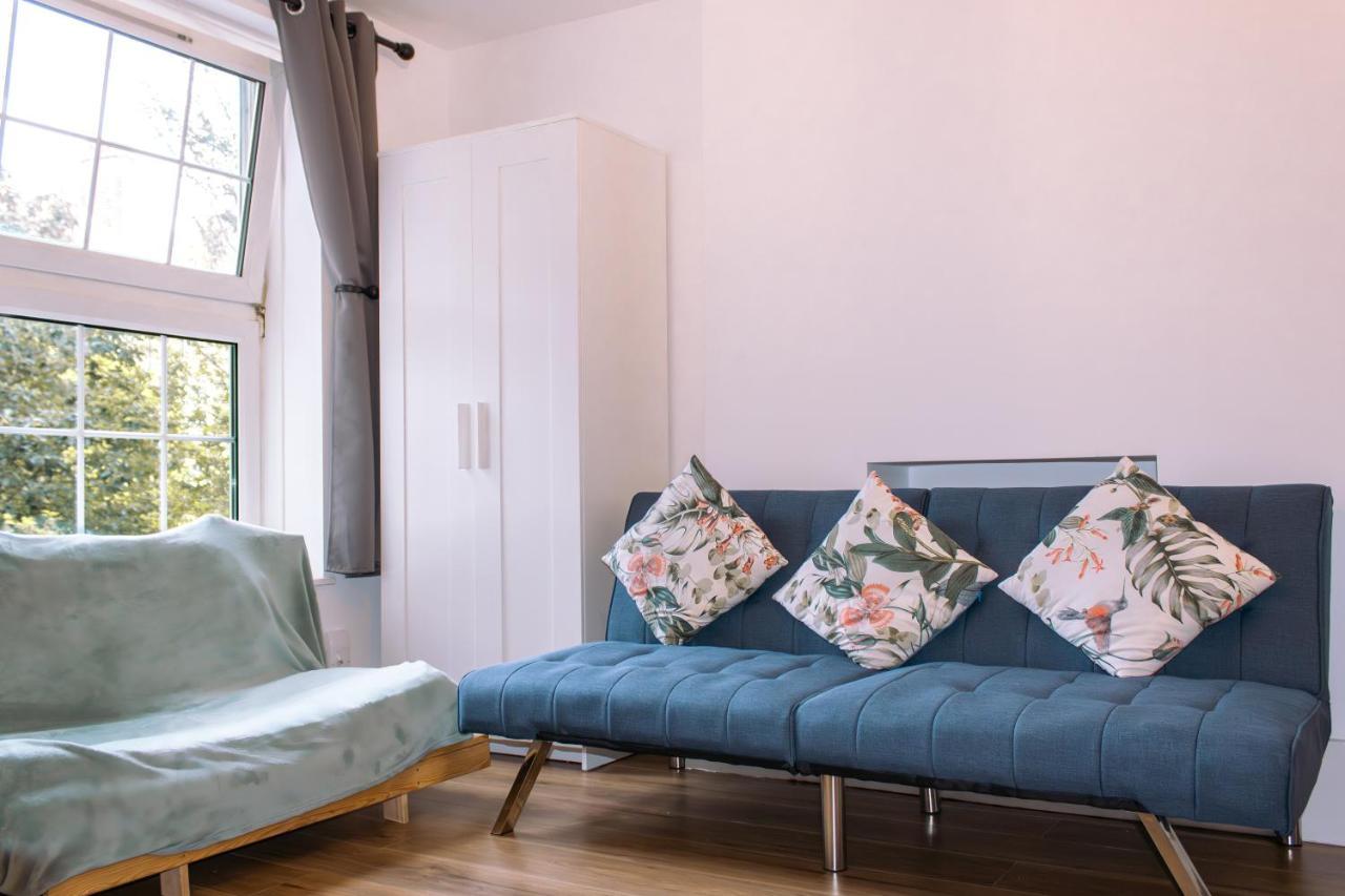 Nice 4 Bedroom Apartment Near City Centre 2-Min Walk To Metro !! Business & Family Friendly!! Λονδίνο Εξωτερικό φωτογραφία