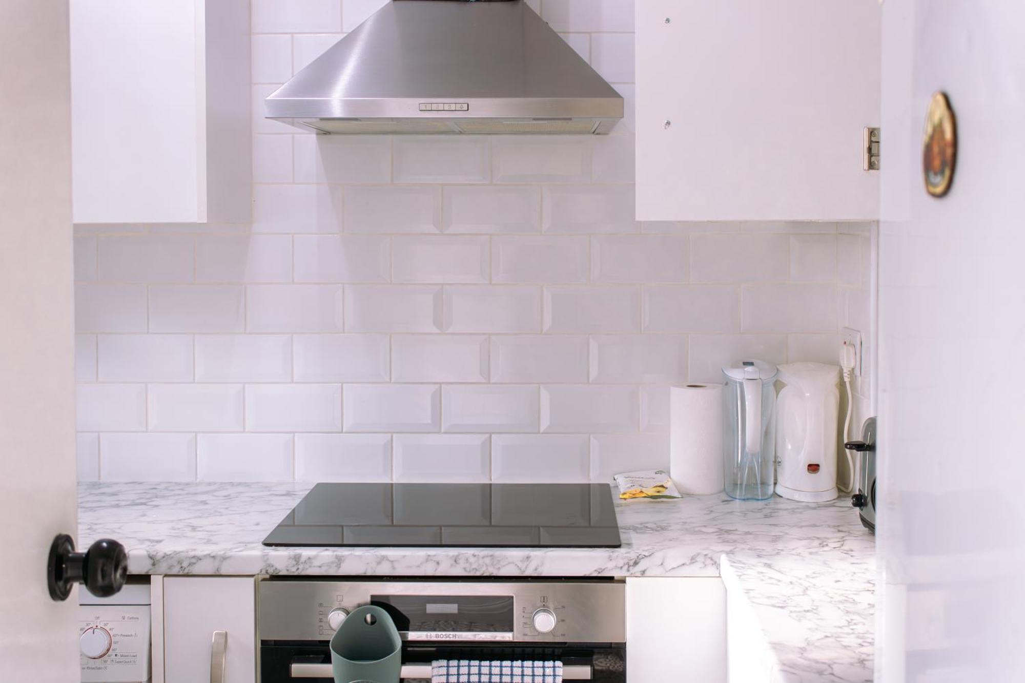 Nice 4 Bedroom Apartment Near City Centre 2-Min Walk To Metro !! Business & Family Friendly!! Λονδίνο Εξωτερικό φωτογραφία